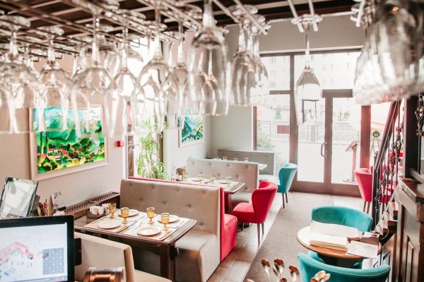 Еда на высоте. Гастрономический гид по заведениям курорта «Роза Хутор» Еда на высоте. Гастрономический гид по заведениям курорта «Роза Хутор»