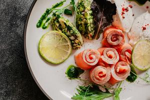 Еда на высоте. Гастрономический гид по заведениям курорта «Роза Хутор» Еда на высоте. Гастрономический гид по заведениям курорта «Роза Хутор»