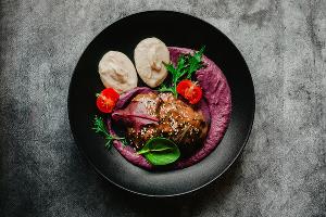 Еда на высоте. Гастрономический гид по заведениям курорта «Роза Хутор» Еда на высоте. Гастрономический гид по заведениям курорта «Роза Хутор»