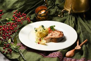 Еда на высоте. Гастрономический гид по заведениям курорта «Роза Хутор» Еда на высоте. Гастрономический гид по заведениям курорта «Роза Хутор»