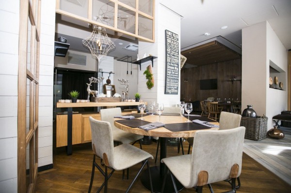 Еда на высоте. Гастрономический гид по заведениям курорта «Роза Хутор» Еда на высоте. Гастрономический гид по заведениям курорта «Роза Хутор»