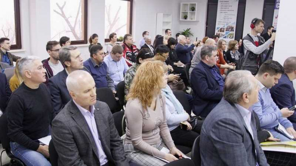 Евгений Первышов встретился с многодетными семьями Краснодара Евгений Первышов встретился с многодетными семьями Краснодара