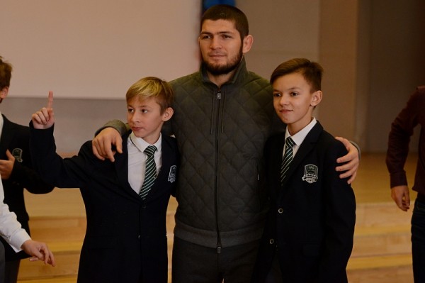 
            Хабиб Нурмагомедов посетил Академию и стадион ФК &laquo;Краснодар&raquo;                    