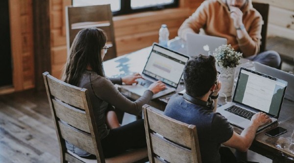 Как открыть ООО и кто поможет бесплатно с этим разобраться. Рассказываем в семи карточках Как открыть ООО и кто поможет бесплатно с этим разобраться. Рассказываем в семи карточках