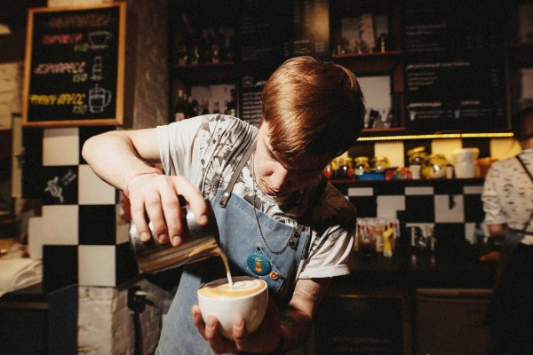 &laquo;Когда открывался, не знал, сколько в Краснодаре кофеен&raquo;. Интервью с основателем &laquo;Зацепи кофе&raquo;