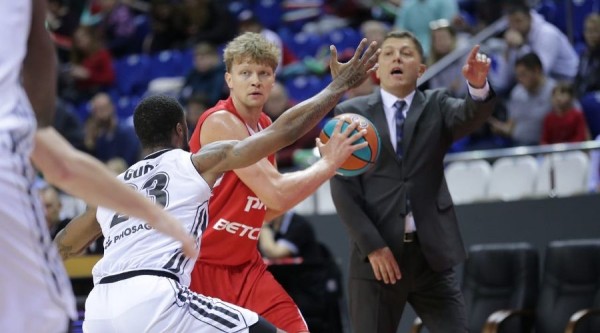 «Локомотив-Кубань» дома уступил «Автодору»