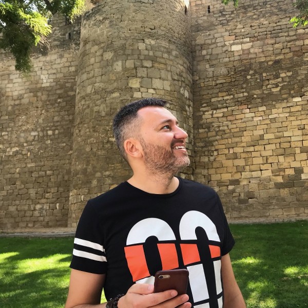 «Мы создаем компанию на миллиард долларов». Интервью c соавтором проектов «Голос Города» и AskinChat «Мы создаем компанию на миллиард долларов». Интервью c соавтором проектов «Голос Города» и AskinChat