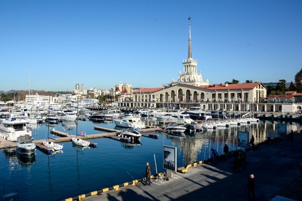 
            От лыжных трасс до ванн с &laquo;огненной водой&raquo;.Чем привлекает туристов зимний Сочи                     