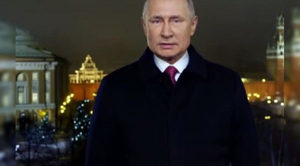 Путин в новогоднем обращении напомнил россиянам о важности единства