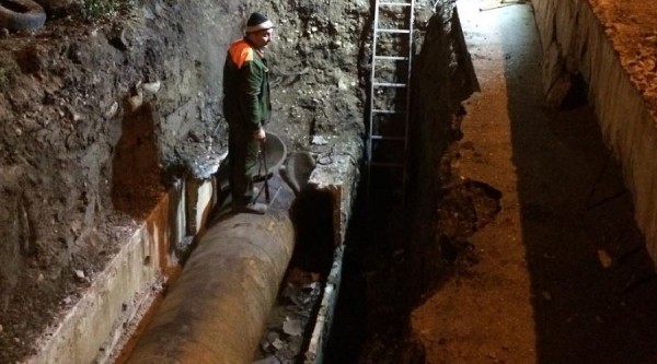 В Краснодаре из-за порыва на трубе без тепла и горячей воды остались семь домов В Краснодаре из-за порыва на трубе без тепла и горячей воды остались семь домов
