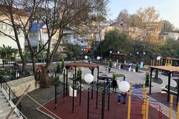 В Краснодарском крае в 2020 году в рамках нацпроекта благоустроят более 300 общественных территорий
В Краснодарском крае в 2020 году в рамках нацпроекта благоустроят более 300 общественных территорий