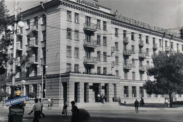 В столице Кубани состоится пешеходная экскурсия «Советский Краснодар»
В столице Кубани состоится пешеходная экскурсия «Советский Краснодар»