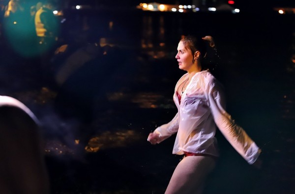 И в купели, и в море: На Кубани отмечают праздник Крещения Господня