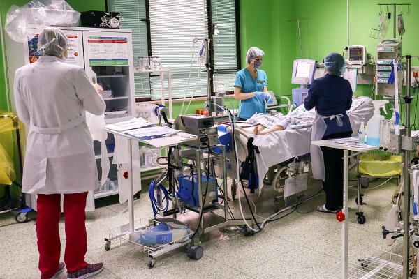 Баловался снюсом - остановилось сердце: в Краснодаре спасли мужчину после «убойной дозы»