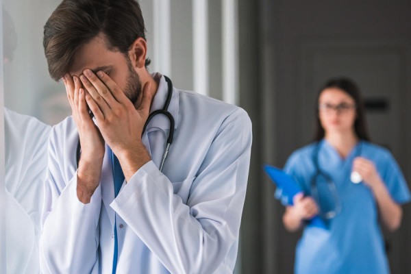 Глава Краснодара поручил делать томографию деревьям. А людям когда? 