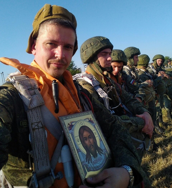 Батюшка особого назначения: в Новороссийске служит полковой священник