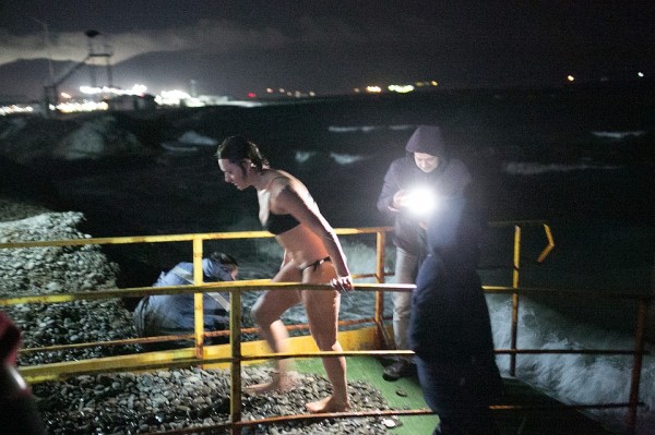 И в купели, и в море: На Кубани отмечают праздник Крещения Господня