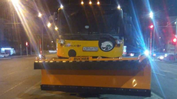 В ночь с 23 на 24 января в Краснодаре обработали дороги и путепроводы от гололедицы