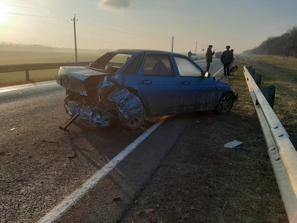 Появилось видео с места жуткого ДТП в Тбилисском районе Появилось видео с места жуткого ДТП в Тбилисском районе