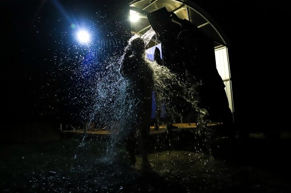 И в купели, и в море: На Кубани отмечают праздник Крещения Господня