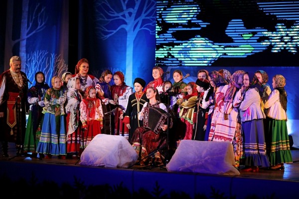 
            Губернатор края Вениамин Кондратьев побывал на Рождественском концерте Кубанского казачьего хора                    