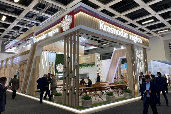 Краснодарский край презентует винодельческую продукцию на выставке «Зеленая неделя» в Берлине
Краснодарский край презентует винодельческую продукцию на выставке «Зеленая неделя» в Берлине