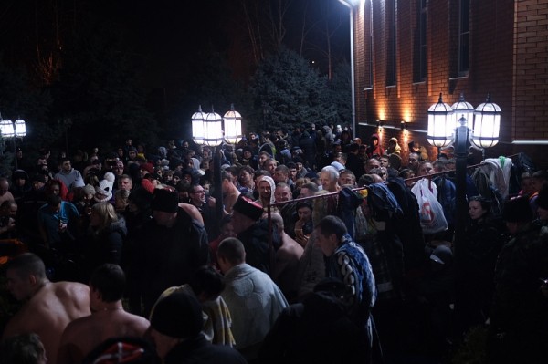 
            Крещенские купания проходят в Краснодаре                    