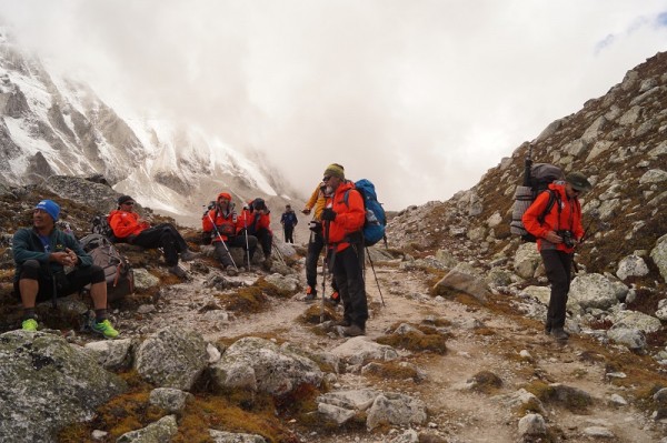 
            Кубанские альпинисты готовятся установить флаг Победы на вершине Эвереста                    
