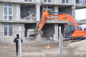В Анапе начали снос самостроев на особо охраняемой природной территории