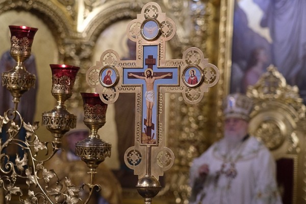 В Рождественскую ночь во всех храмах Краснодара прошли торжественные богослужения
В Рождественскую ночь во всех храмах Краснодара прошли торжественные богослужения