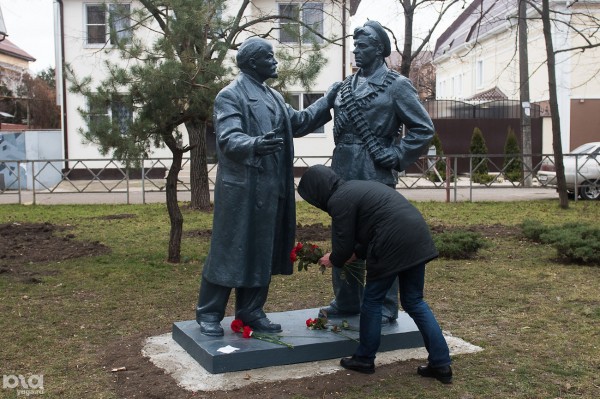 Живее всех живых. 15 памятников Ленину в Краснодаре