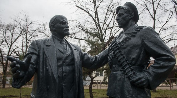 Живее всех живых. 15 памятников Ленину в Краснодаре