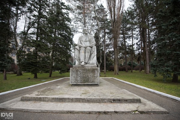 Живее всех живых. 15 памятников Ленину в Краснодаре