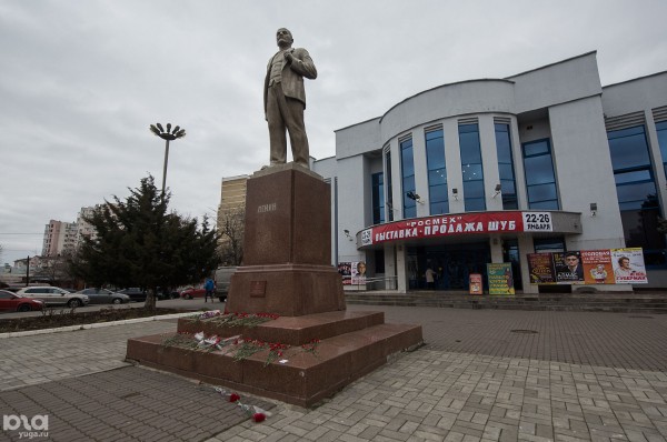 Живее всех живых. 15 памятников Ленину в Краснодаре