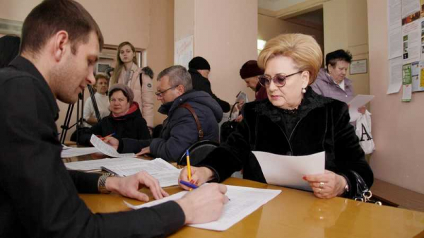 Председатель городской Думы Краснодара Вера Галушко приняла участие в голосовании по выбору зеленых зон для благоустройства в 2021 г.