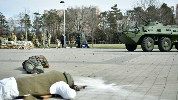 Торжественный митинг в память погибших в Афганистане прошел в Чистяковской Роще Краснодара Торжественный митинг в память погибших в Афганистане прошел в Чистяковской Роще Краснодара