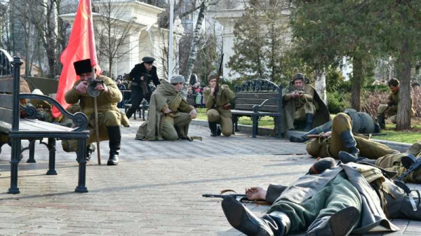 12 февраля 1943 г.: краснодарцам показали реконструкцию освобождения города от фашистских оккупантов