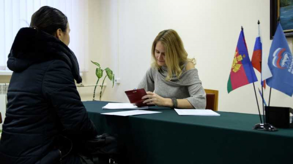 Председатель городской Думы Краснодара Вера Галушко приняла участие в голосовании по выбору зеленых зон для благоустройства в 2021 г.