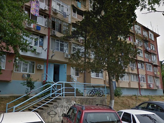 Жильцов сочинского аварийного дома на Видовой переселят во временное жилье, им обещают компенсацию Жильцов сочинского аварийного дома на Видовой переселят во временное жилье, им обещают компенсацию