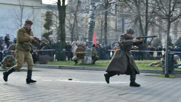 12 февраля 1943 г.: краснодарцам показали реконструкцию освобождения города от фашистских оккупантов
