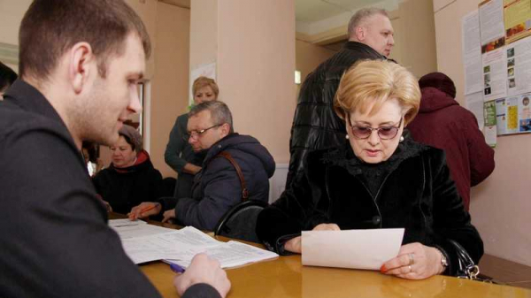 Председатель городской Думы Краснодара Вера Галушко приняла участие в голосовании по выбору зеленых зон для благоустройства в 2021 г.