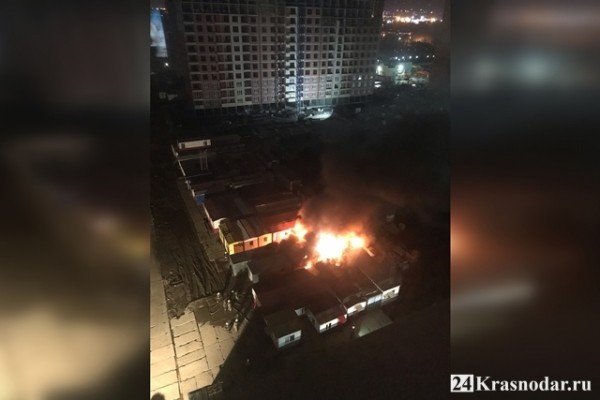 Сгорели бытовки на Восточно-Кругликовской Сгорели бытовки на Восточно-Кругликовской