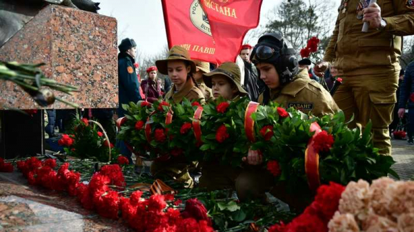 Торжественный митинг в память погибших в Афганистане прошел в Чистяковской Роще Краснодара Торжественный митинг в память погибших в Афганистане прошел в Чистяковской Роще Краснодара