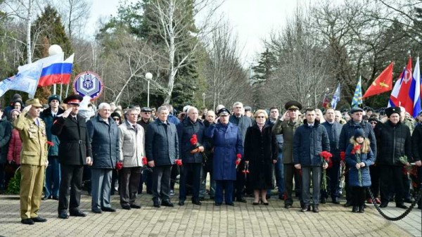 Торжественный митинг в память погибших в Афганистане прошел в Чистяковской Роще Краснодара Торжественный митинг в память погибших в Афганистане прошел в Чистяковской Роще Краснодара