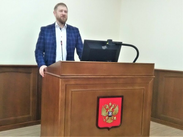 Фейки наступают: о лживой информации в Сети рассказал кубанцам член Общественной палаты РФ