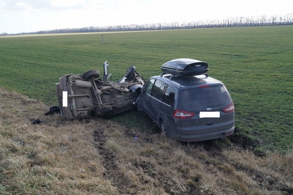 Число жертв жесткого ДТП в Краснодарском крае увеличилось. В больнице умер 16-летний подросток Число жертв жесткого ДТП в Краснодарском крае увеличилось. В больнице умер 16-летний подросток