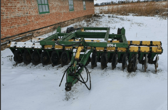 На Кубани за долги конфискована сельхозтехника 