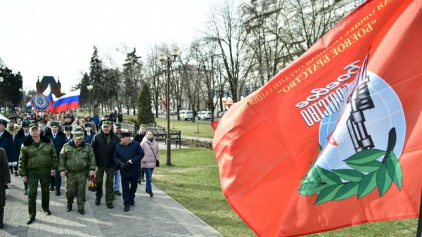 Торжественный митинг в память погибших в Афганистане прошел в Чистяковской Роще Краснодара Торжественный митинг в память погибших в Афганистане прошел в Чистяковской Роще Краснодара