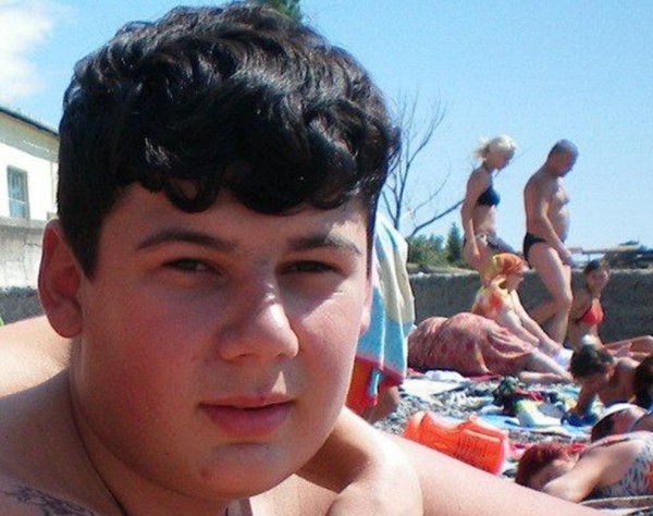 Молодой мужчина напал с ножом на помощников настоятеля храма