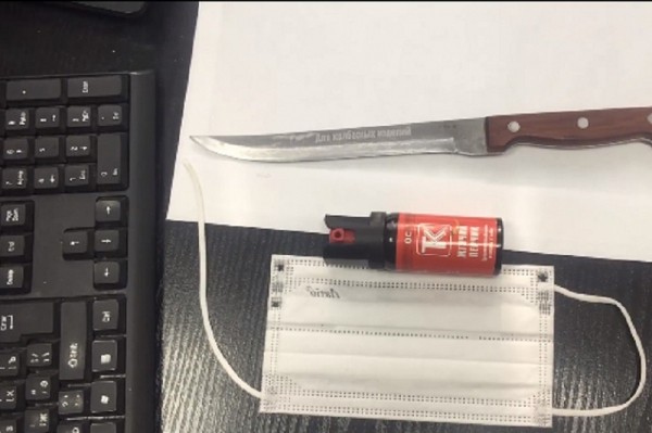 
            В Краснодарском крае вооруженный ножом мужчина устроил разбойное нападение на магазин                    